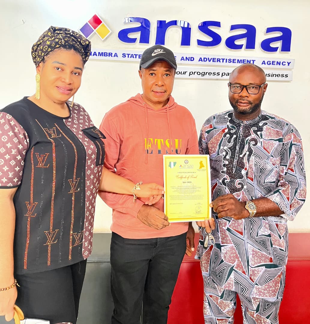 Princess Esom Nwafor-Orizu and campaign representatives presenting the ANSAA political campaign permit